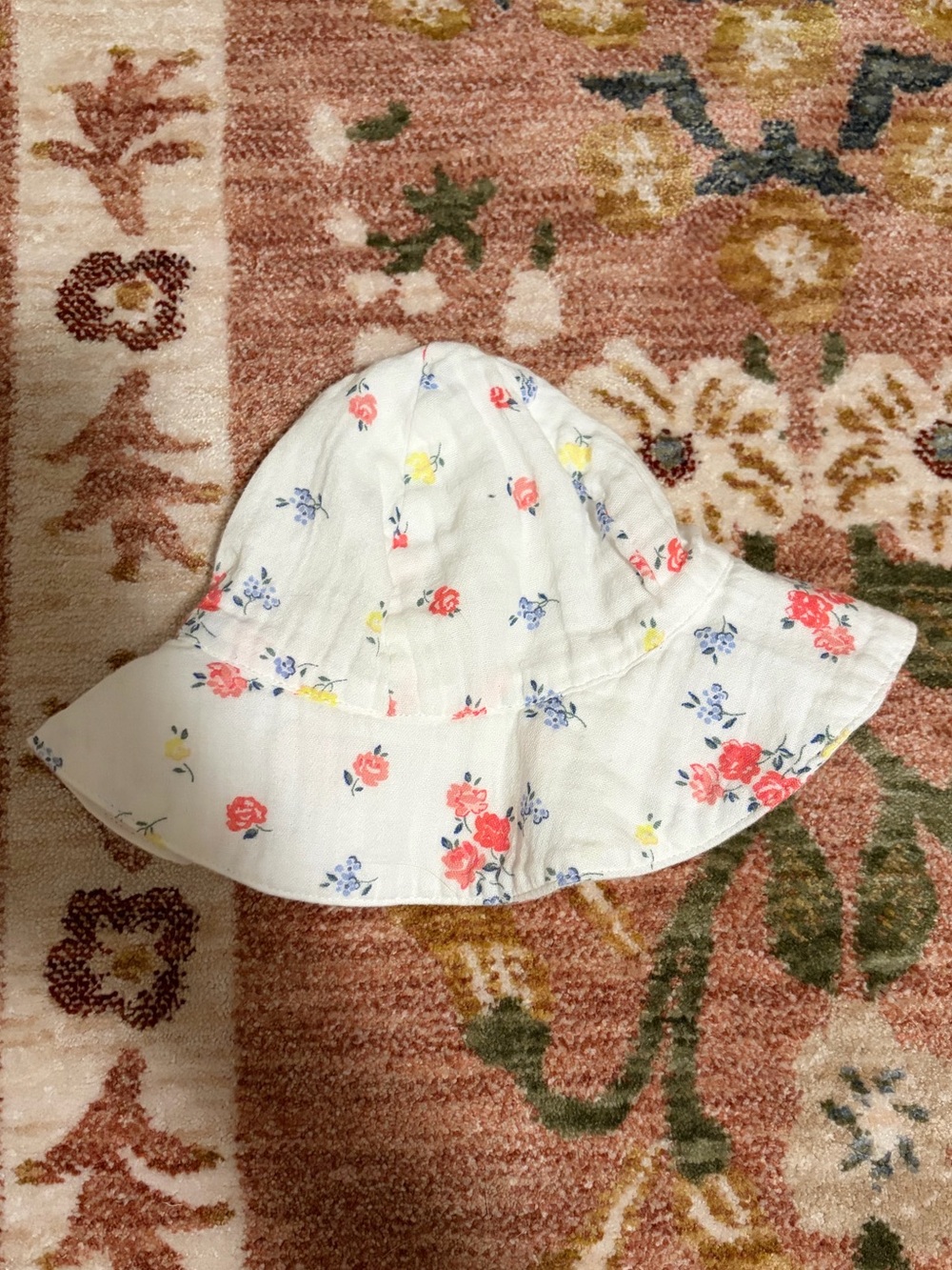 GAP Cotton Floral Sun Hat - White with Pink, Blue & Yellow Flowers